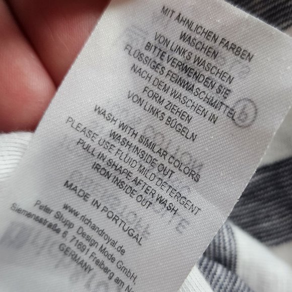 NWOT Rich & Royal Gray/White Striped Scoop Neck Ruffled Jersey Size XS - Picture 11 of 16